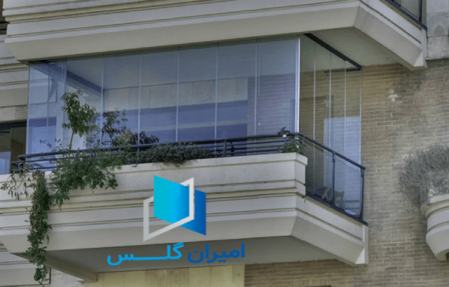 نصب شیشه بالکن